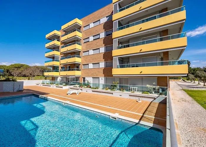 Pool With 10' Away - Comfort And Tranquility