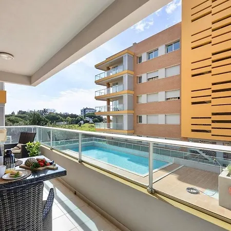 Pool With 10' Away - Comfort And Tranquility * Quarteira