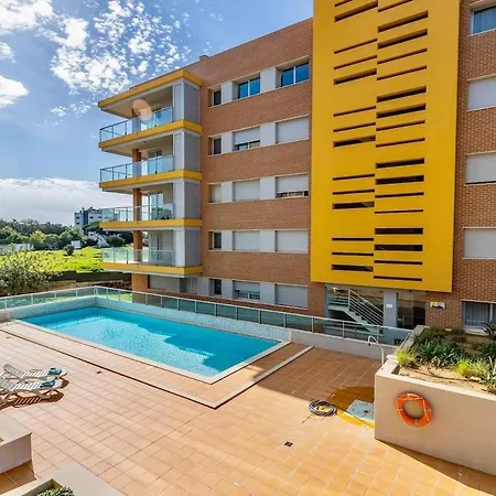 Pool With 10' Away - Comfort And Tranquility