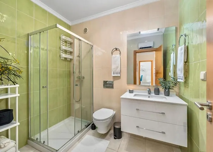Pool With 10' Away - Comfort And Tranquility Apartment